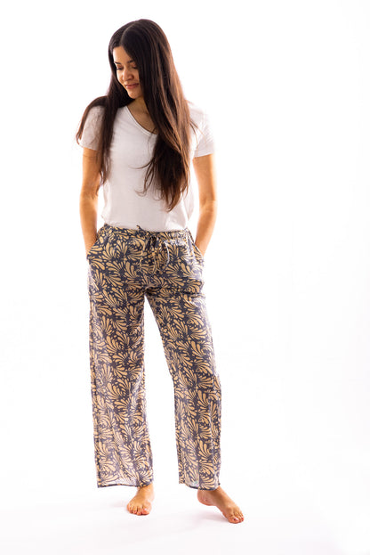 Pantalon CHANDRA fluide et droit en voile de coton imprimé